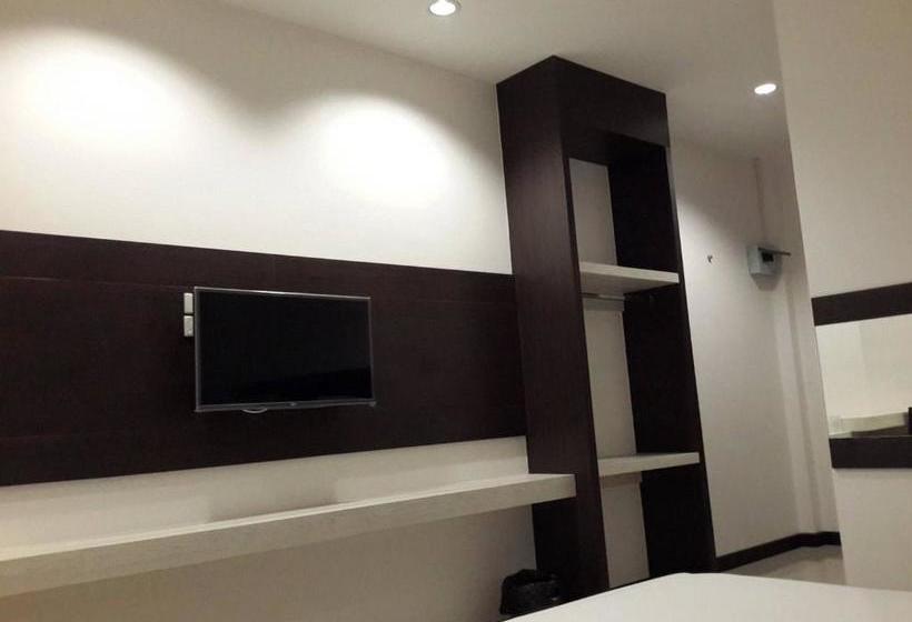 汽车旅馆 The 24 Resort