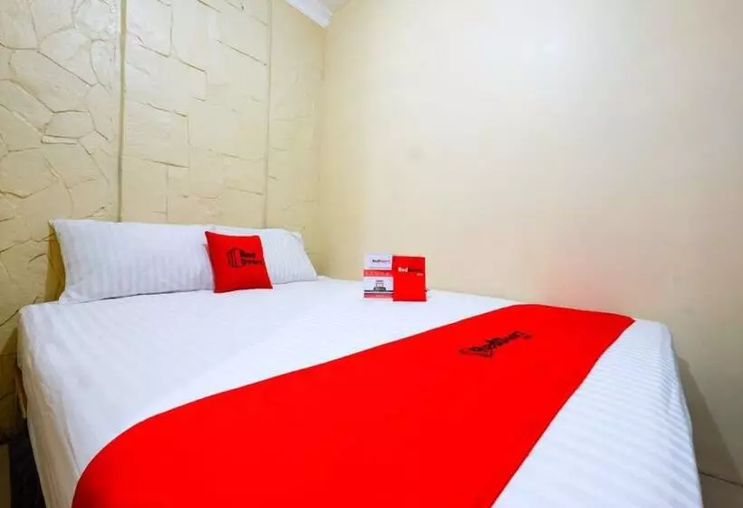 Majatalo Reddoorz Near Universitas Diponegoro Semarang