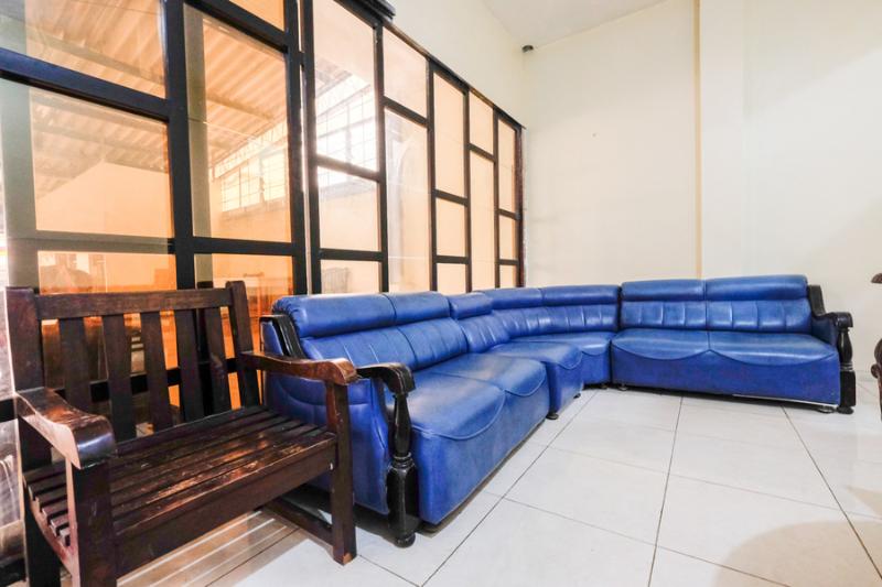 פנסיון Reddoorz Near Universitas Diponegoro Semarang