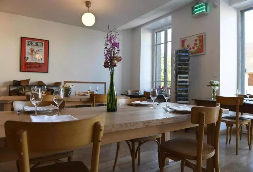 Retkeilymaja L'epicerie De Dienne