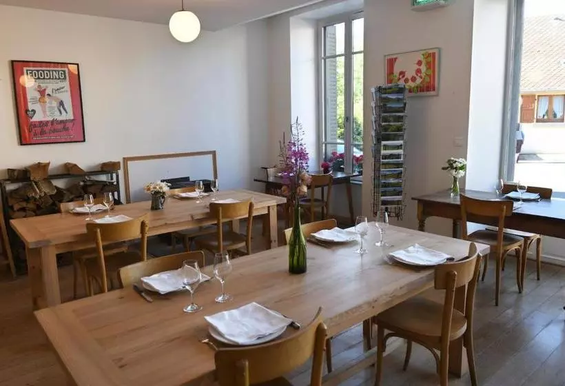 Retkeilymaja L'epicerie De Dienne
