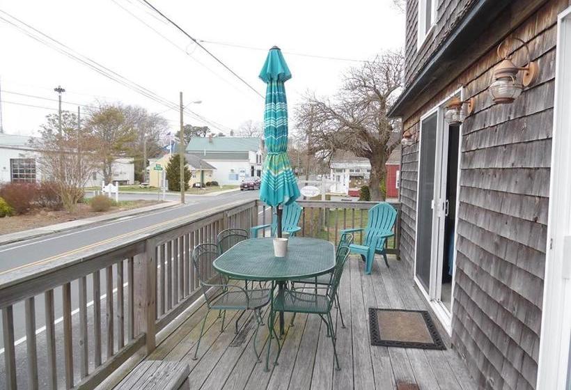 ユースホステル Seaside Apartment #22