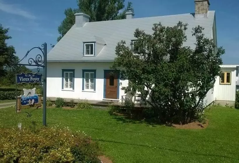 Aamiaismajoitus (B&B) Au Vieux Foyer