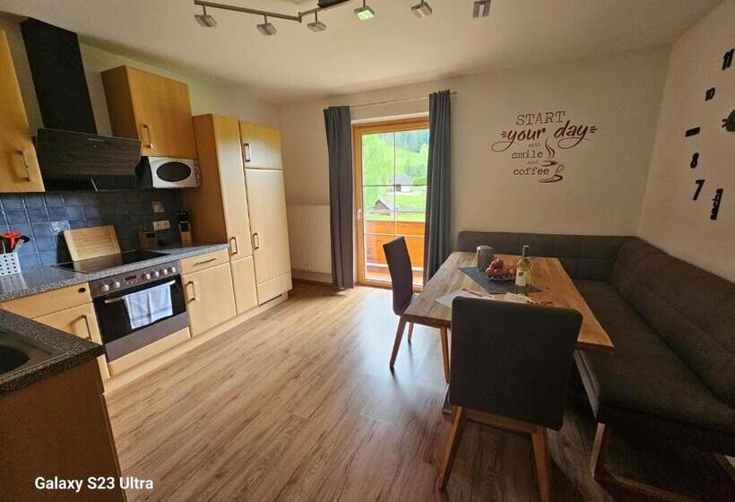 ベッドアンドブレックファースト Haus Pfeifenberger