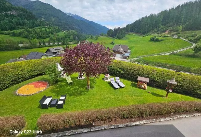 ベッドアンドブレックファースト Haus Pfeifenberger