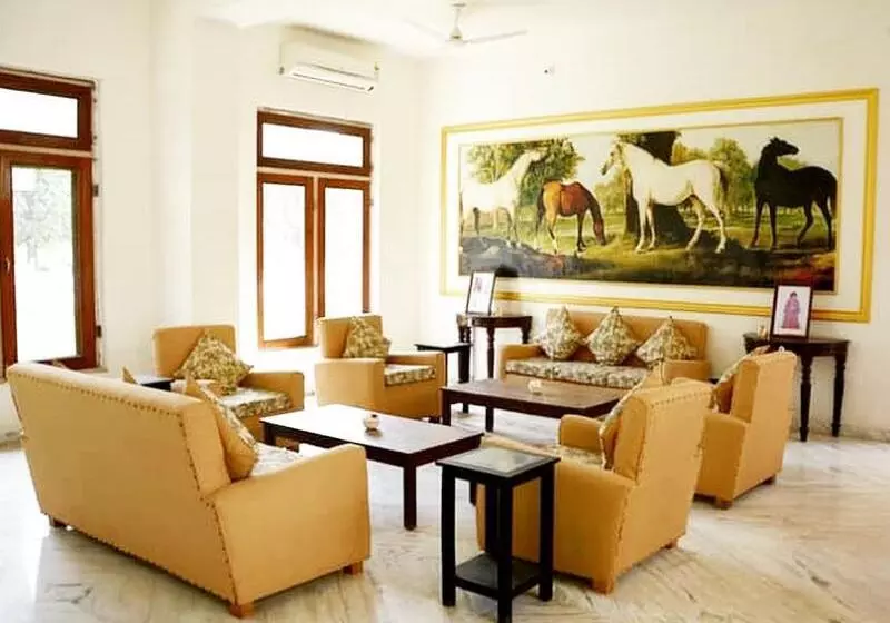 ホテル Bhanwar Vilas Palace