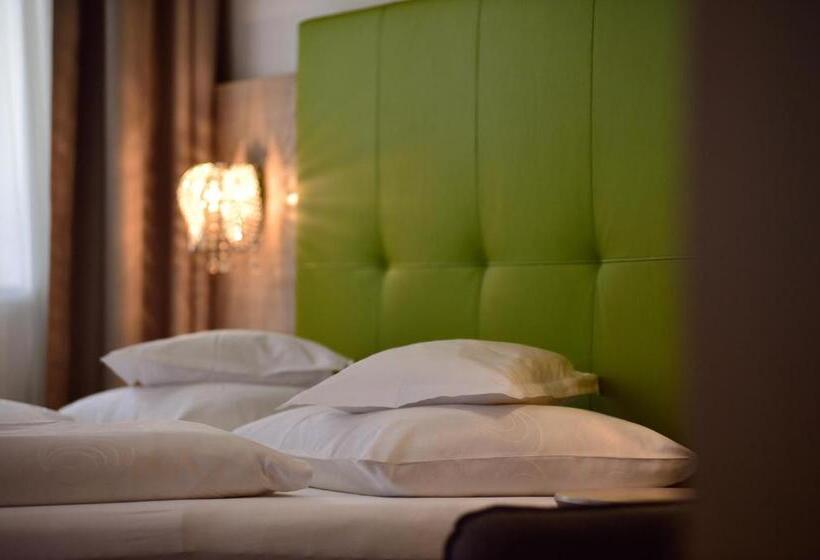 Отель Teutschhaus