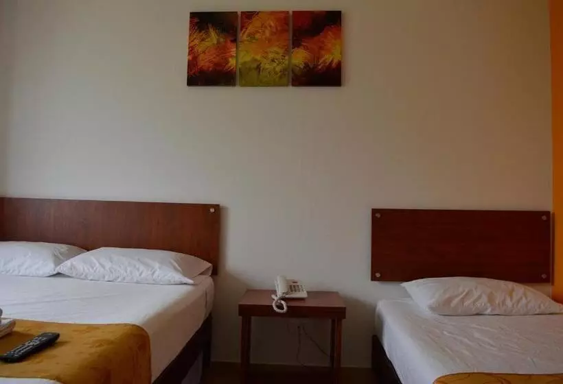 Hotelli Tropico Real Mesitas