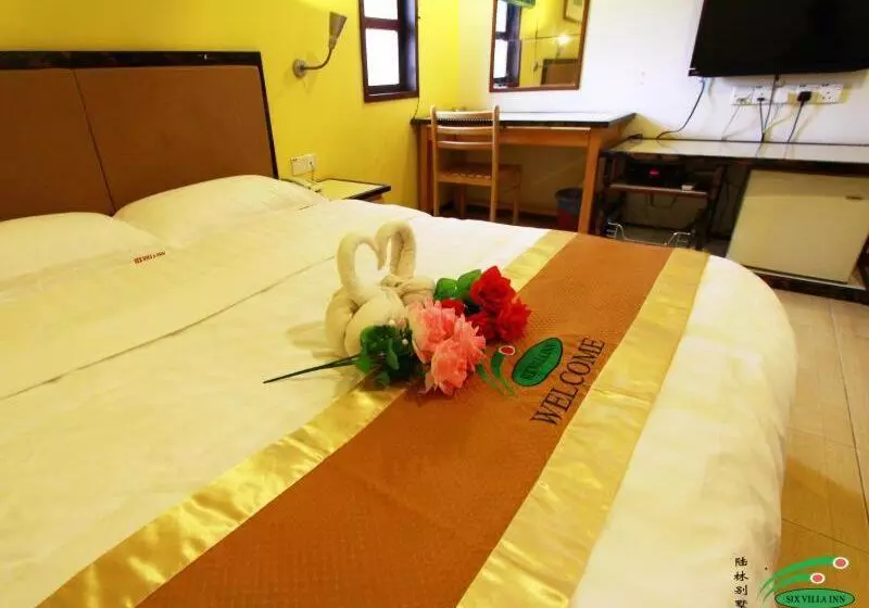 Majatalo Six Villa Inn