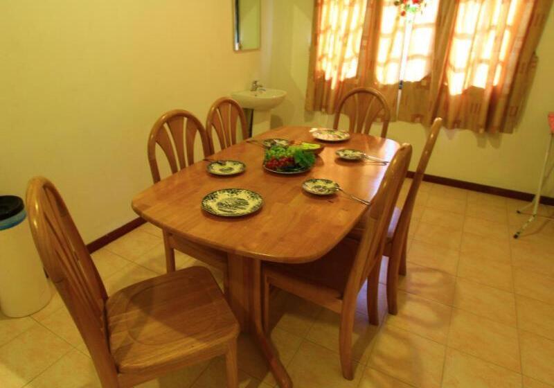 膳宿费 Six Villa Inn