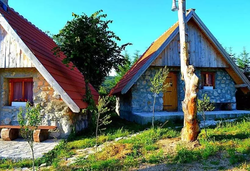 استراحتگاه Etno Selo Montenegro   Campsite
