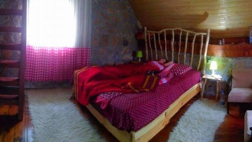 استراحتگاه Etno Selo Montenegro Campsite