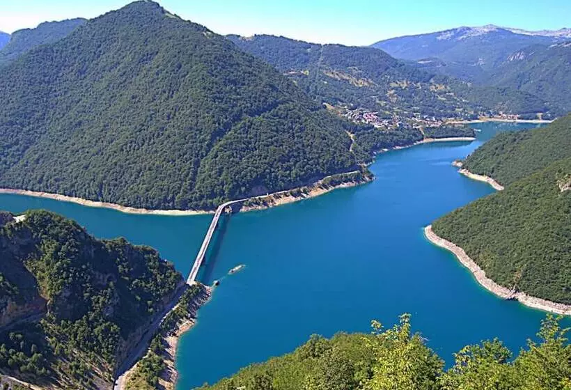 استراحتگاه Etno Selo Montenegro   Campsite