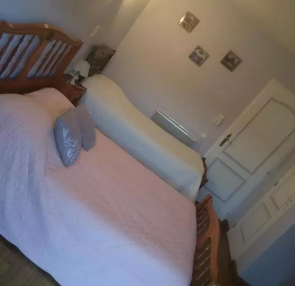 Aamiaismajoitus (B&B) Chambre D Hotes Champagne Laval Louis