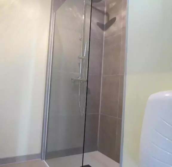 Aamiaismajoitus (B&B) Chambre D Hotes Champagne Laval Louis