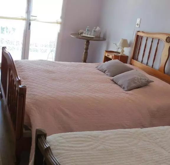 Aamiaismajoitus (B&B) Chambre D Hotes Champagne Laval Louis