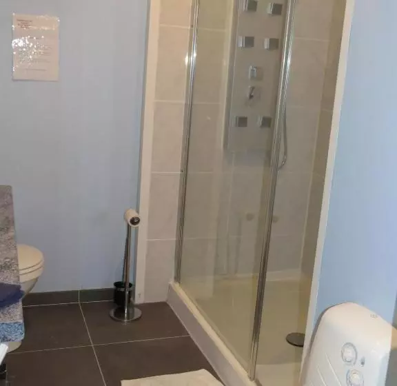 Aamiaismajoitus (B&B) Chambre D Hotes Champagne Laval Louis