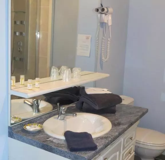 Aamiaismajoitus (B&B) Chambre D Hotes Champagne Laval Louis