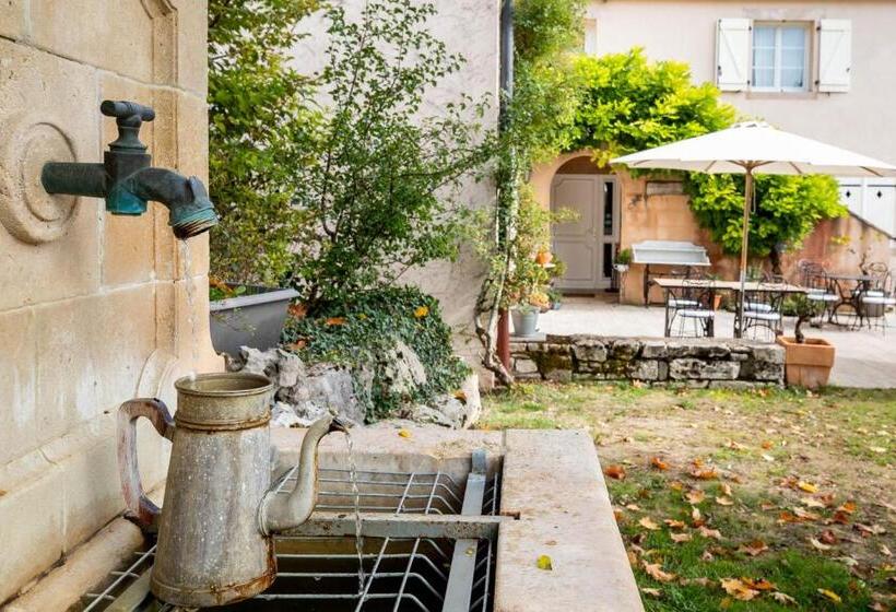 مبيت وإفطار Domaine De La Combotte