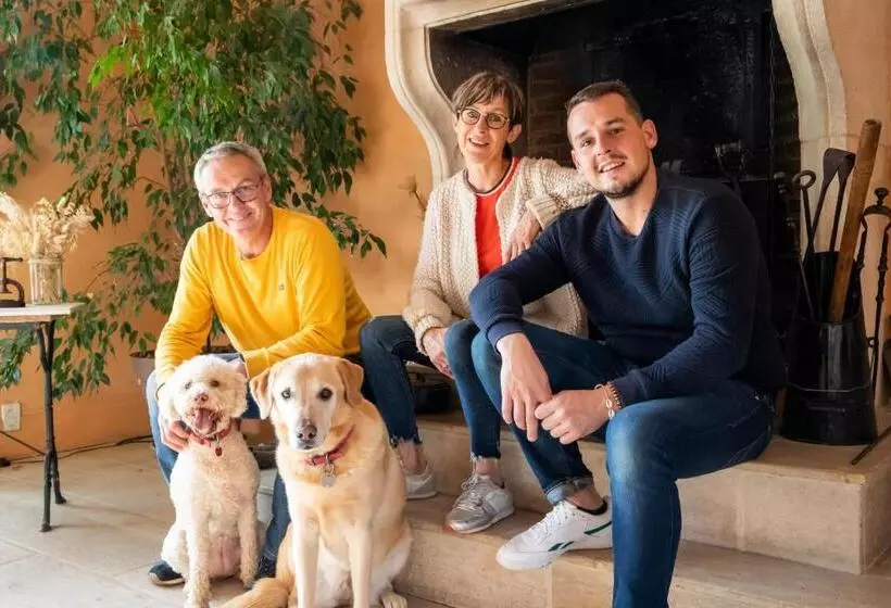 Aamiaismajoitus (B&B) Domaine De La Combotte