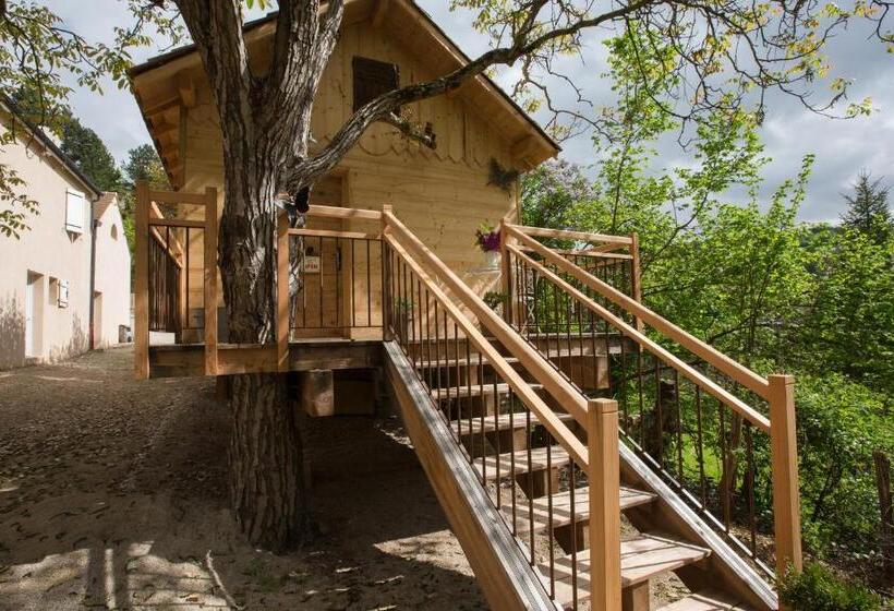 مبيت وإفطار Domaine De La Combotte