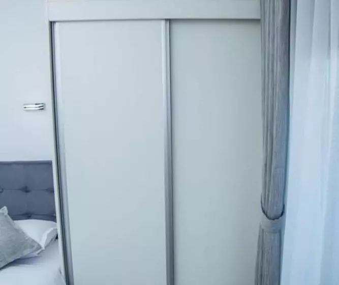 تختخواب و صبحانه Mark S Palace