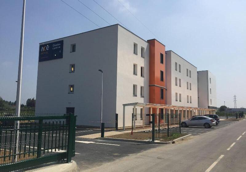 ホテル Ace Hôtel Paris Sud Villabe