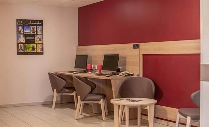 ホテル Ace Hôtel Paris Sud Villabe