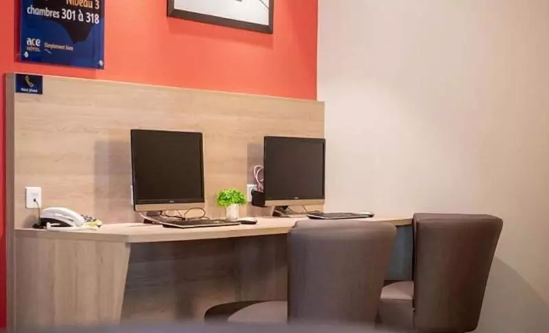 Hotel Ace Hôtel Paris Sud Villabe