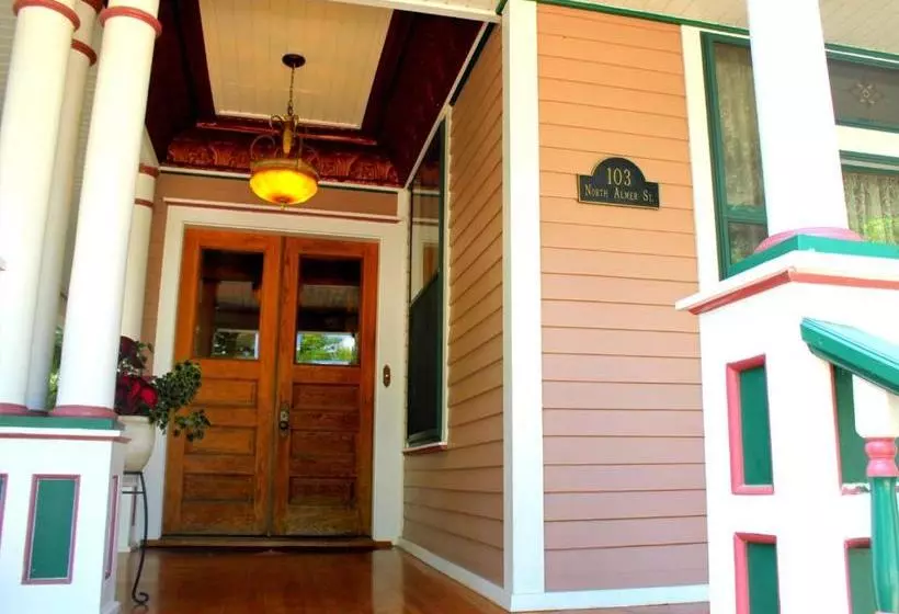 Himelhoch Bed & Breakfast