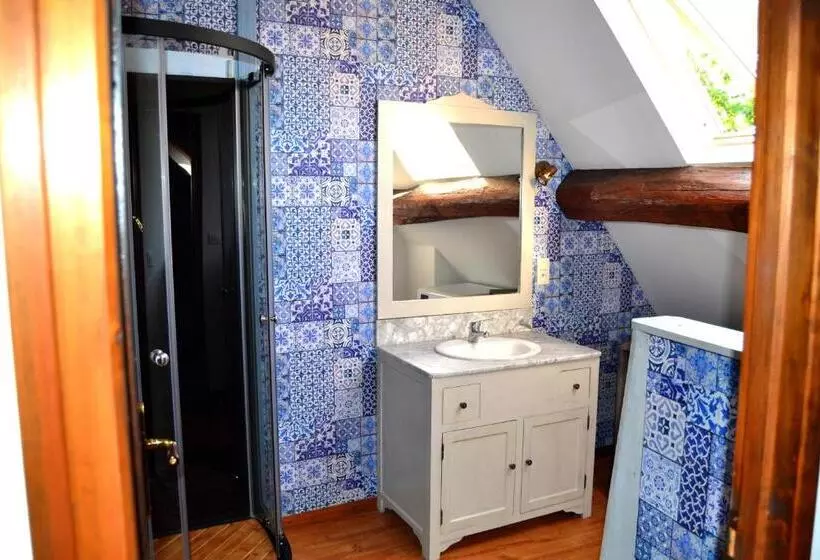 Hotelli Domaine De Vandenesse Et Spa