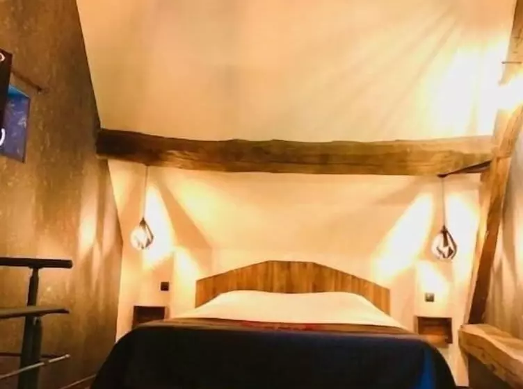 Hotelli Domaine De Vandenesse Et Spa