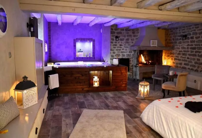 Hotelli Domaine De Vandenesse Et Spa