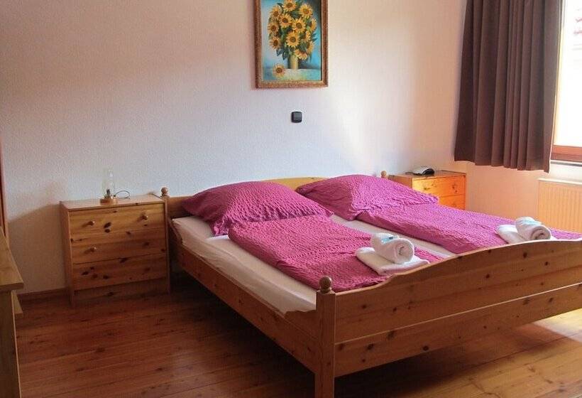 ホテル Grüner Baum