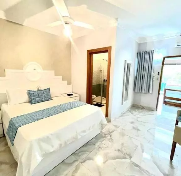 هتل Sand Bay