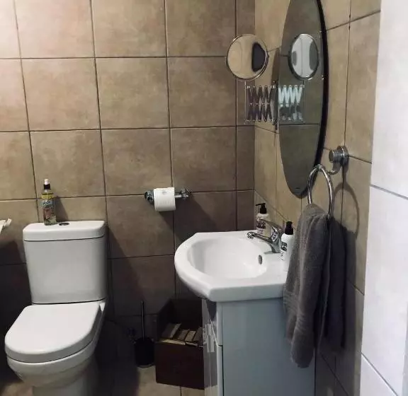 ペンション Makoadi Farms Guesthouse