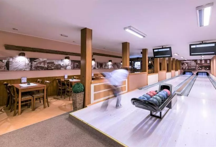 Majatalo Penzion Hluk