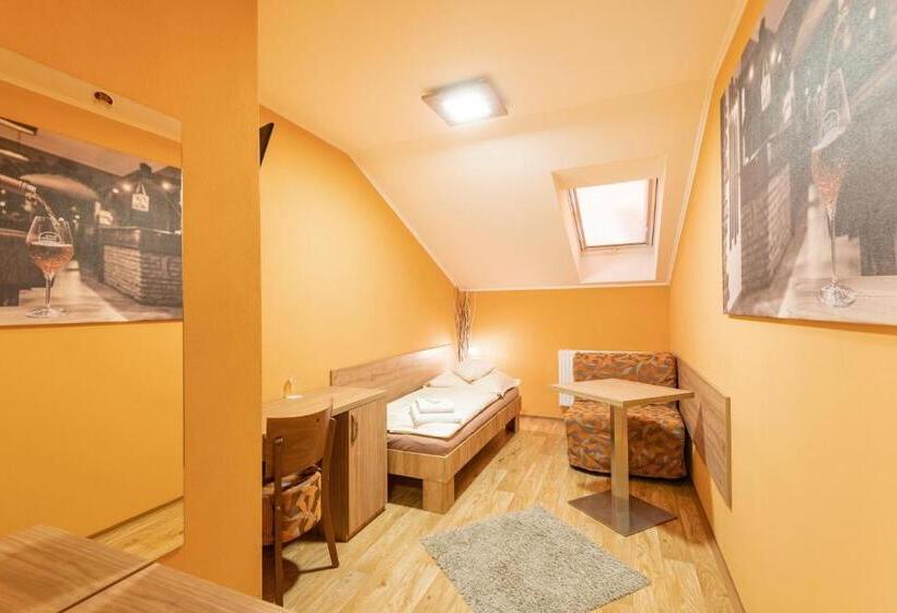 بنسيون Penzion Hluk