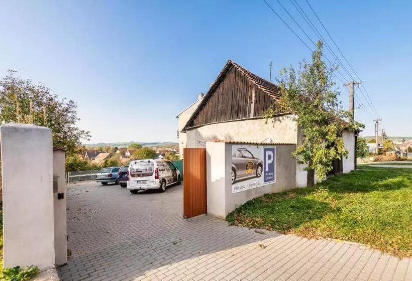 Majatalo Penzion Hluk