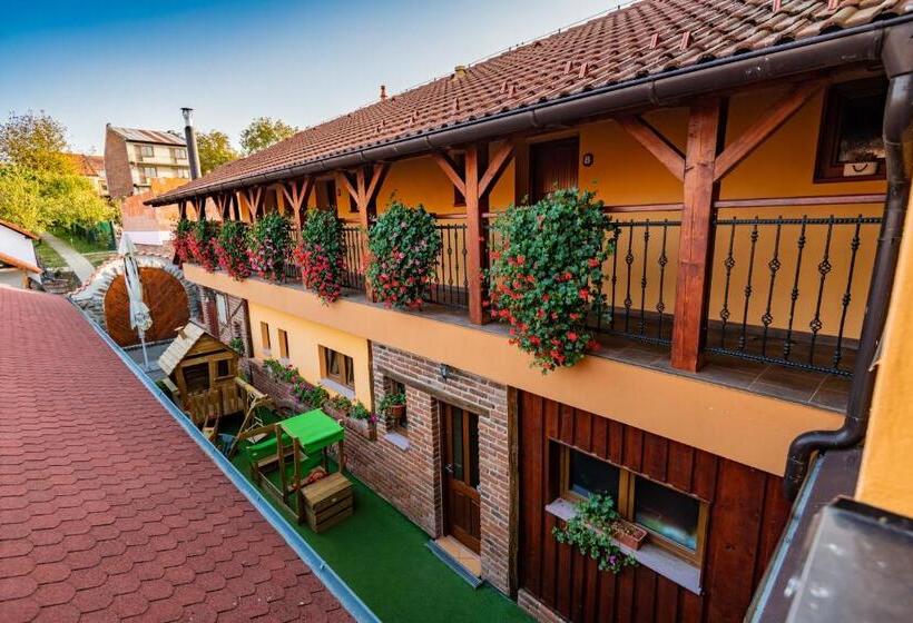 بنسيون Penzion Hluk