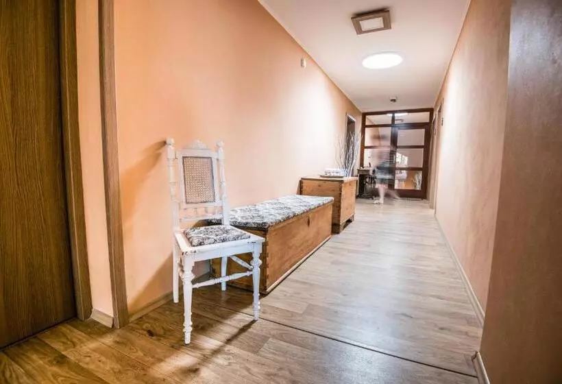 Majatalo Penzion Hluk