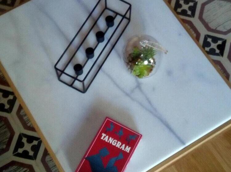 פנסיון Squadron Base