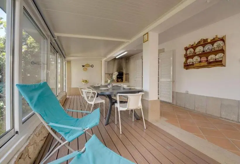 Villa Das Buganvilias by Delilah Collection