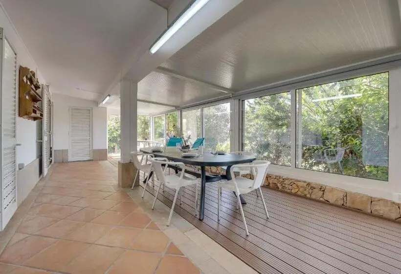 Villa Das Buganvilias by Delilah Collection