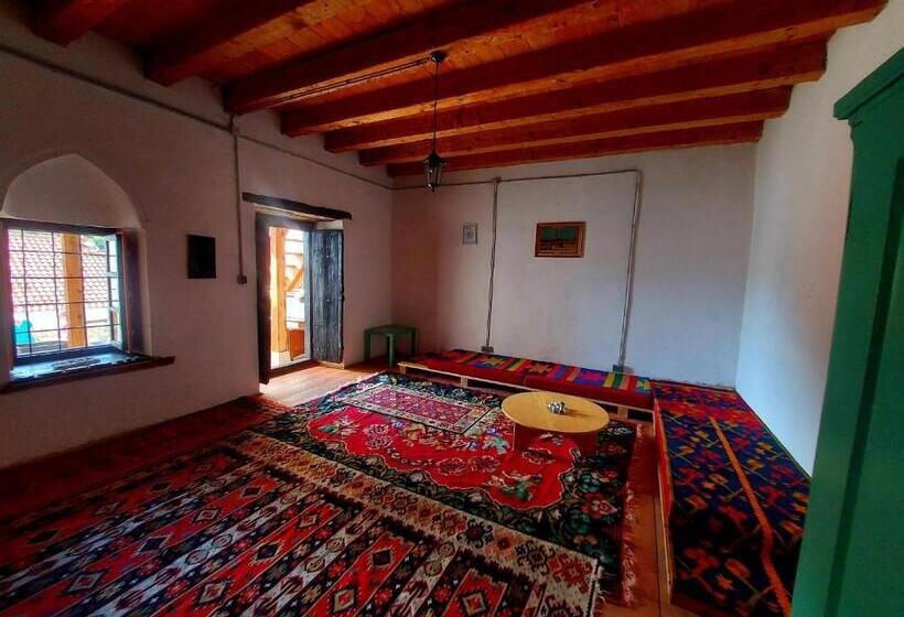 هاستل National Monument Mehmedbasica Kuca