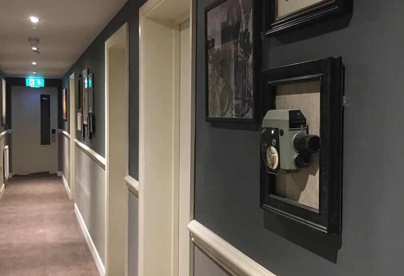 Общежитие The Tower Arms