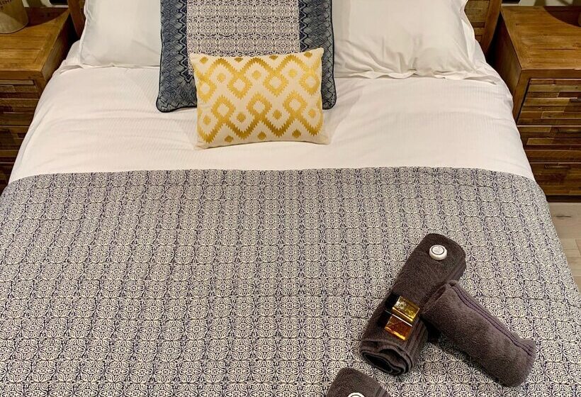 Общежитие The Tower Arms