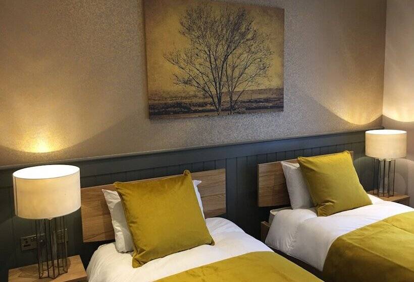 Общежитие The Tower Arms