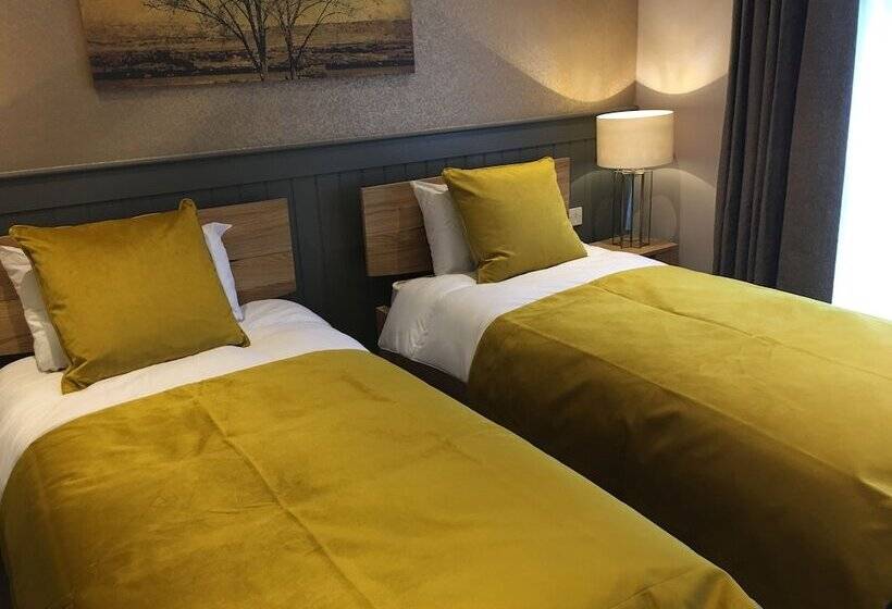 Общежитие The Tower Arms