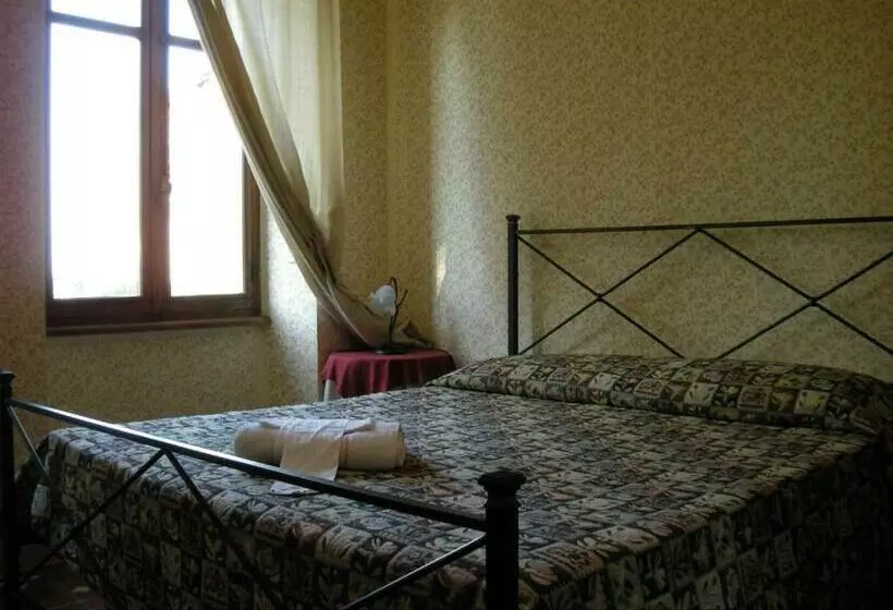 Aamiaismajoitus (B&B) Di Vin Roero